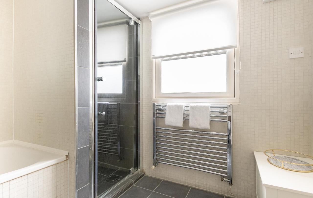 The Euston Square Escape - Modern And Central 4Bdr Home Londra Exterior foto